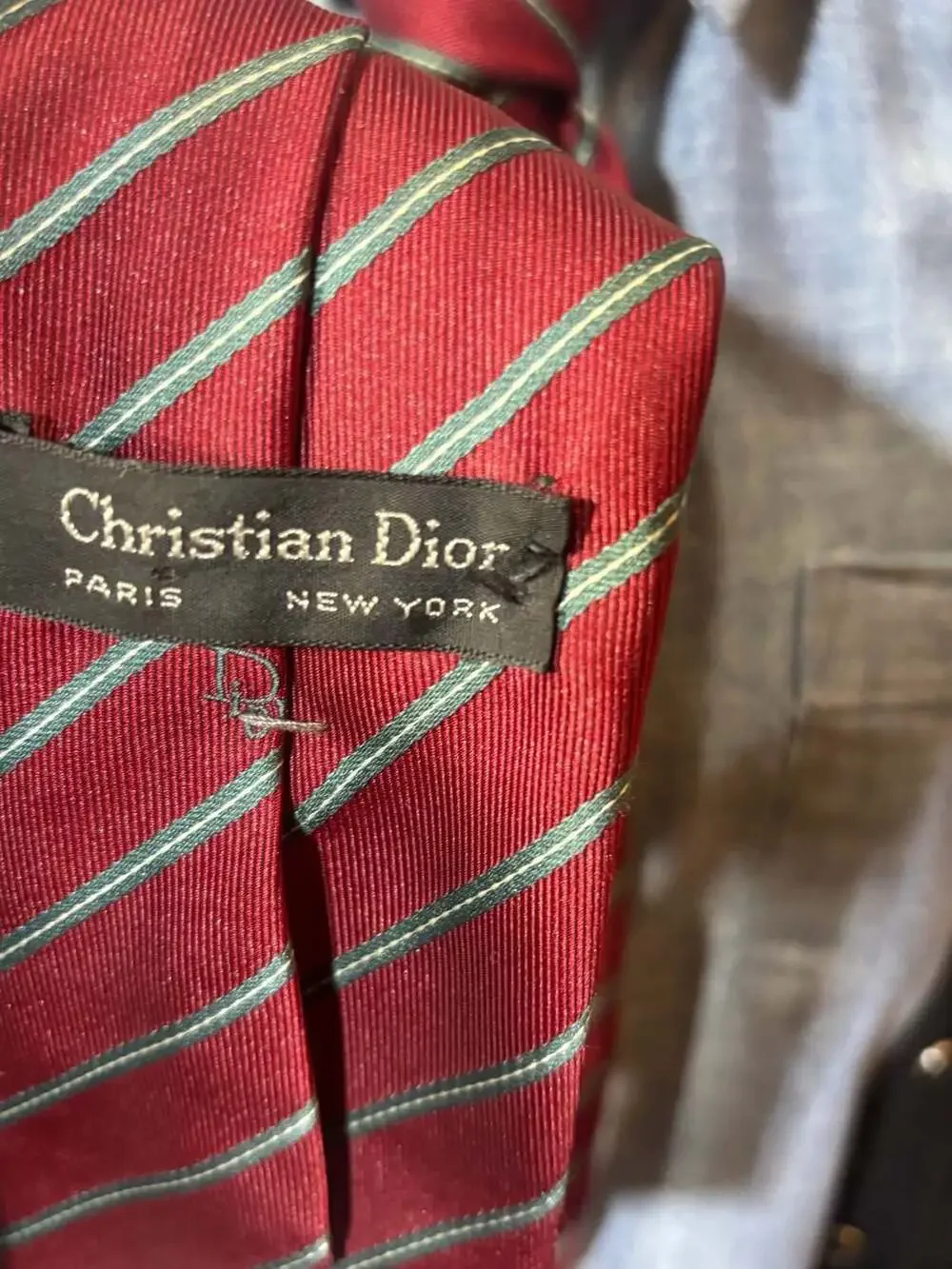 ViTG Christian Dior Paris New York Silk Necktie in Burgundy Striped Pattern